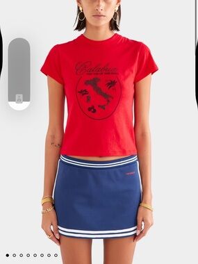Venroy Red graphic cropped Tee
